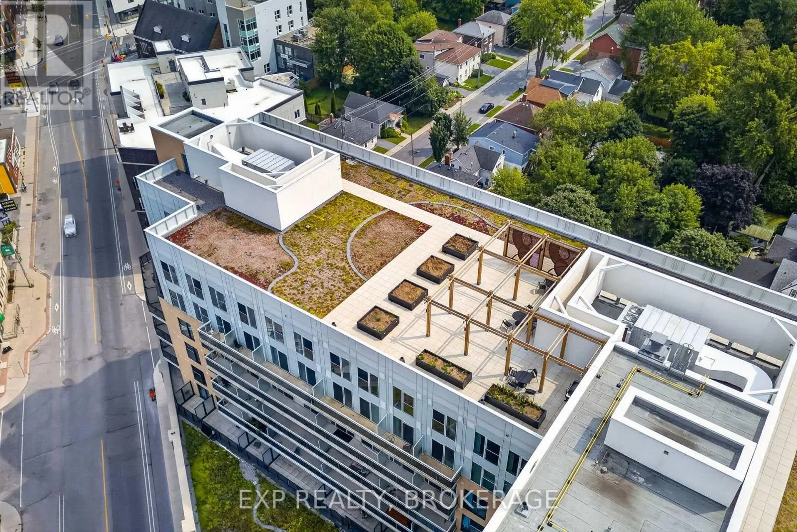 326 - 652 PRINCESS STREET #326