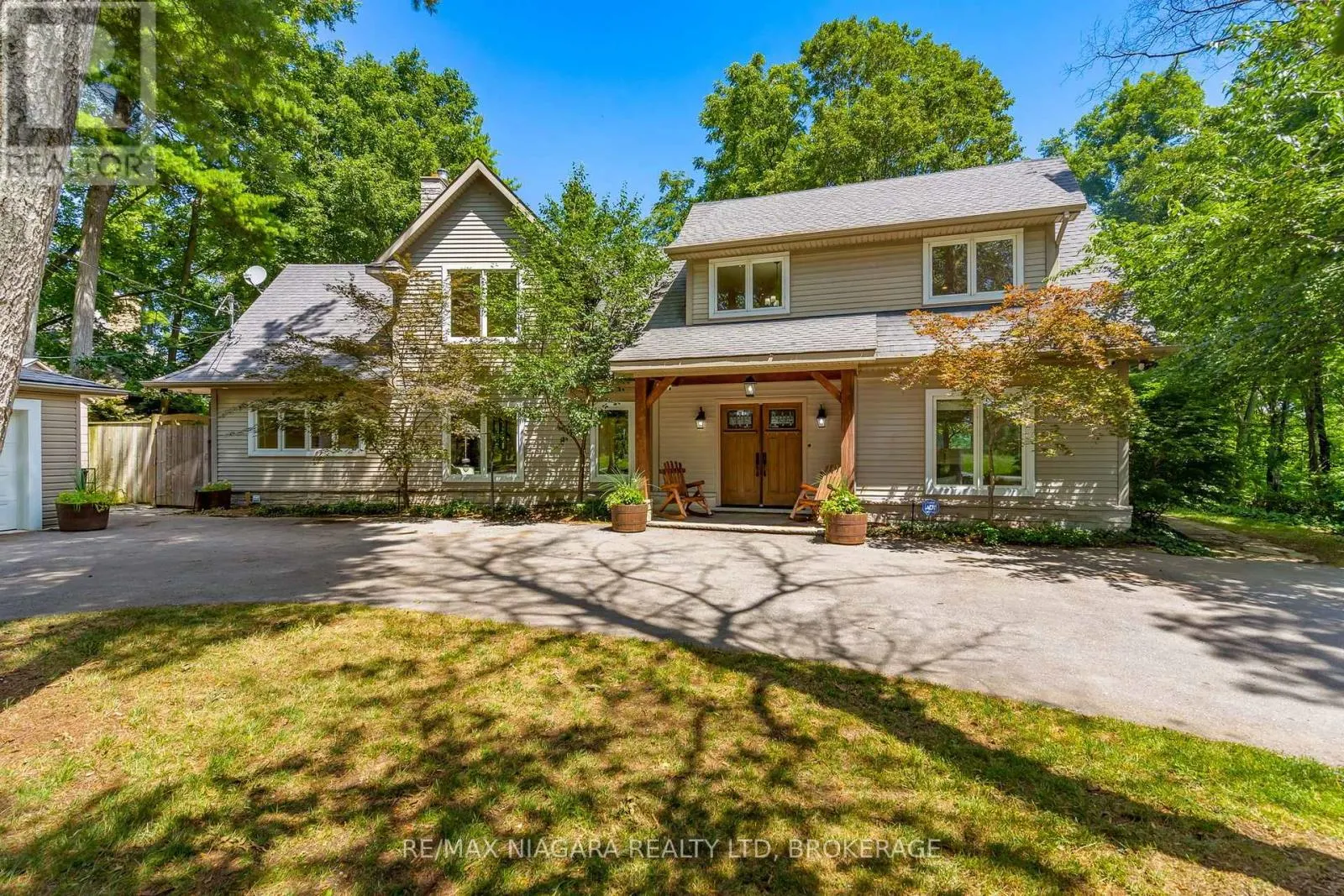 429 RIDGE ROAD E