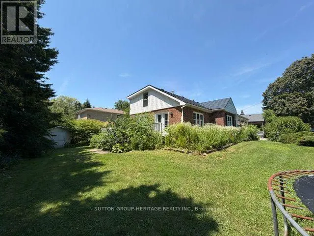 29 BROOK ROAD S