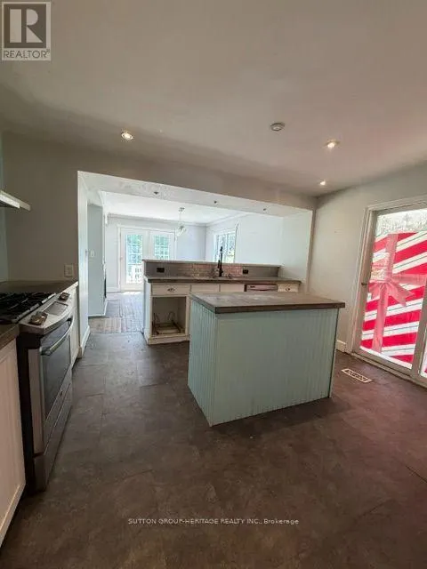 29 BROOK ROAD S