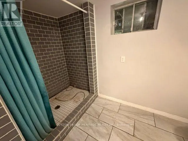 29 BROOK ROAD S