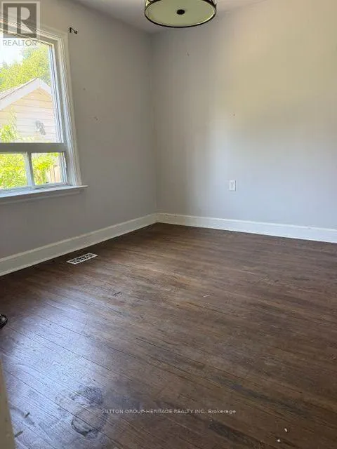 29 BROOK ROAD S