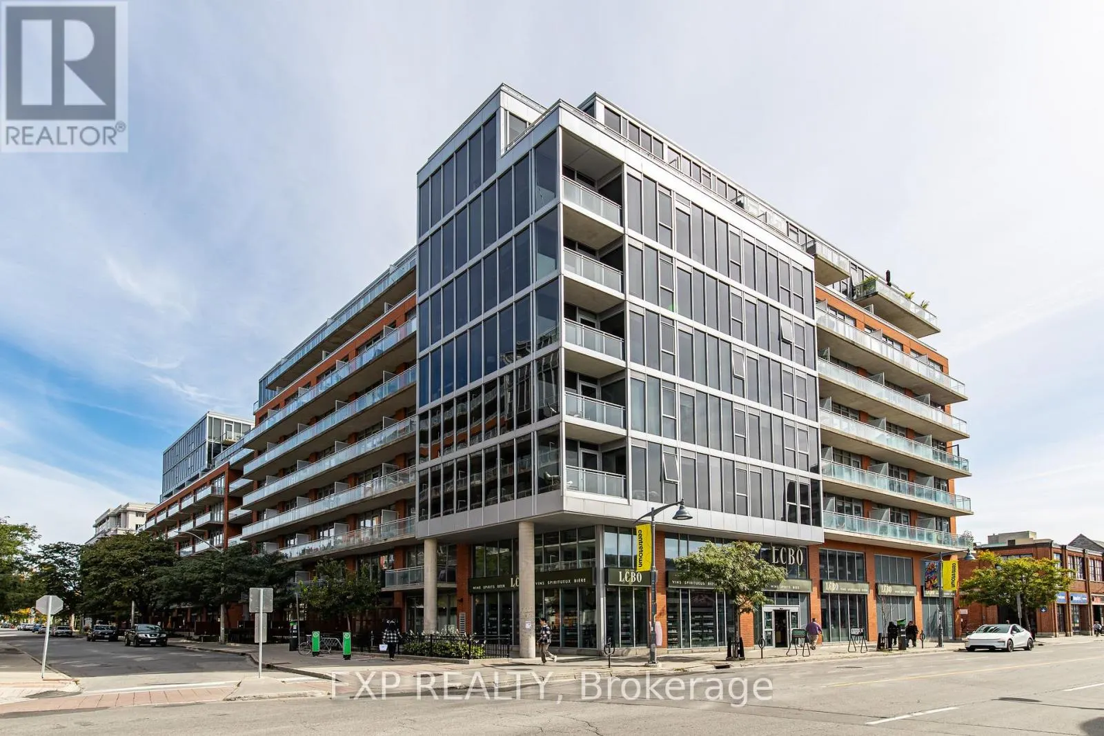 907 - 360 MCLEOD STREET