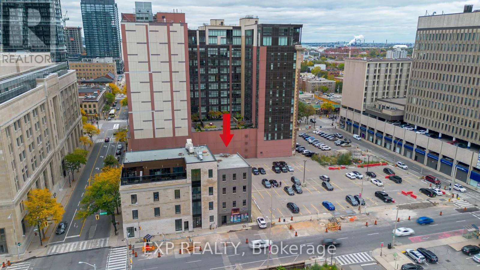 71 MAIN STREET E
