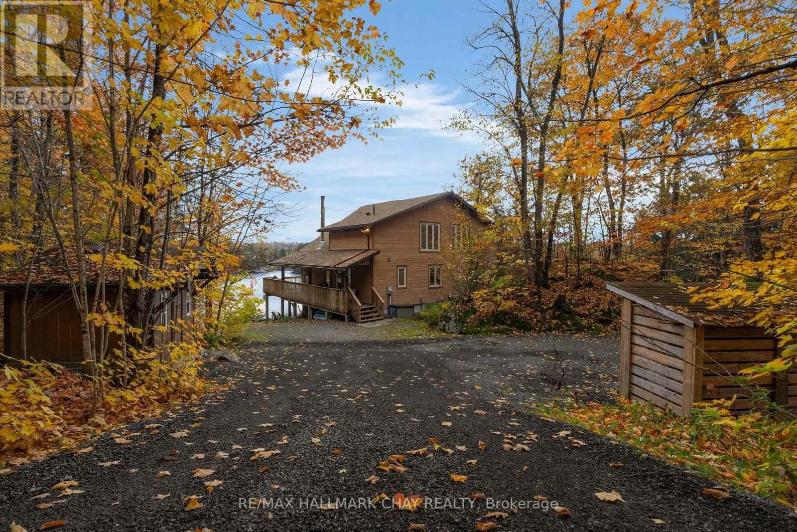 7 LYNDSEY LANE