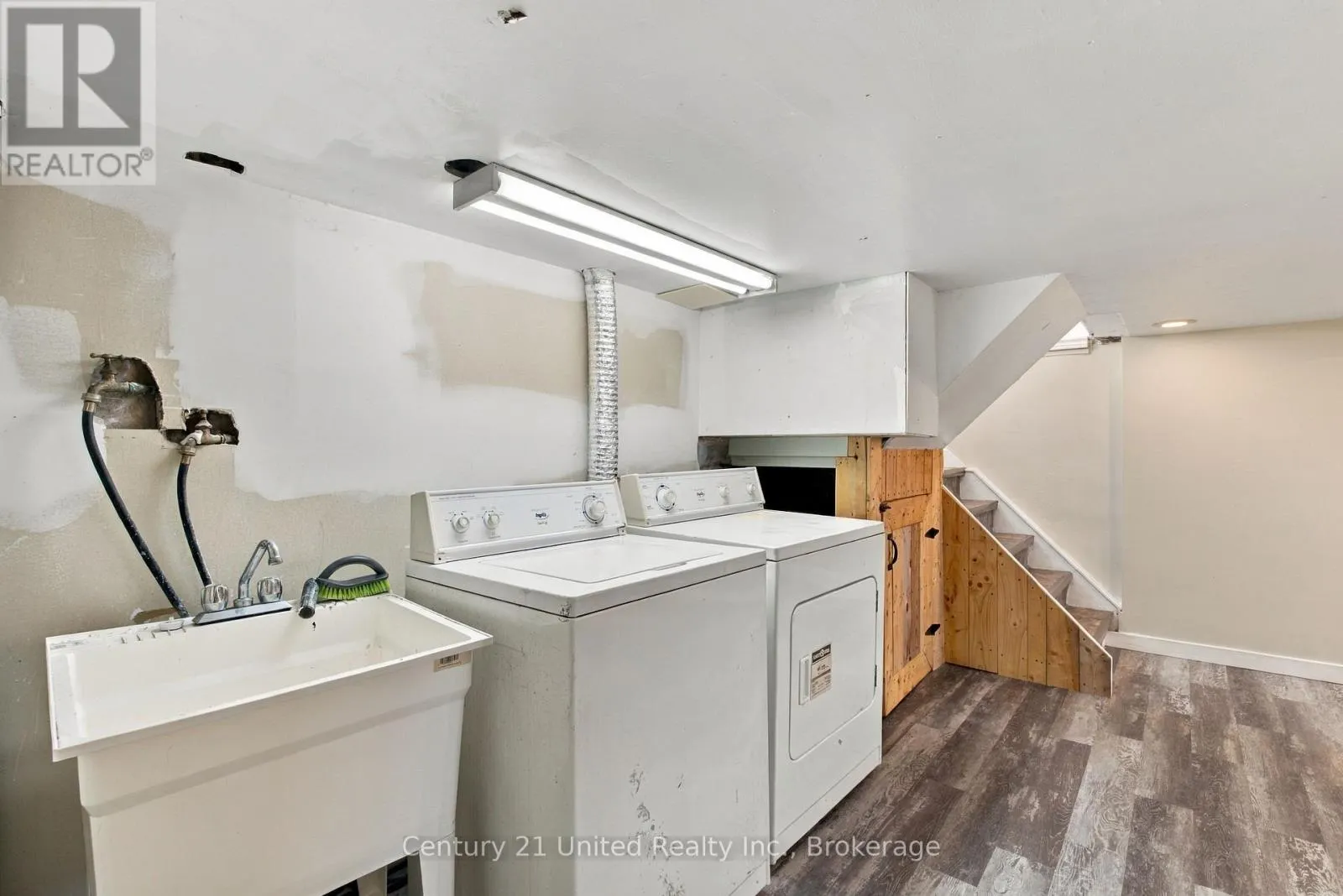 57 SHERWOOD AVENUE