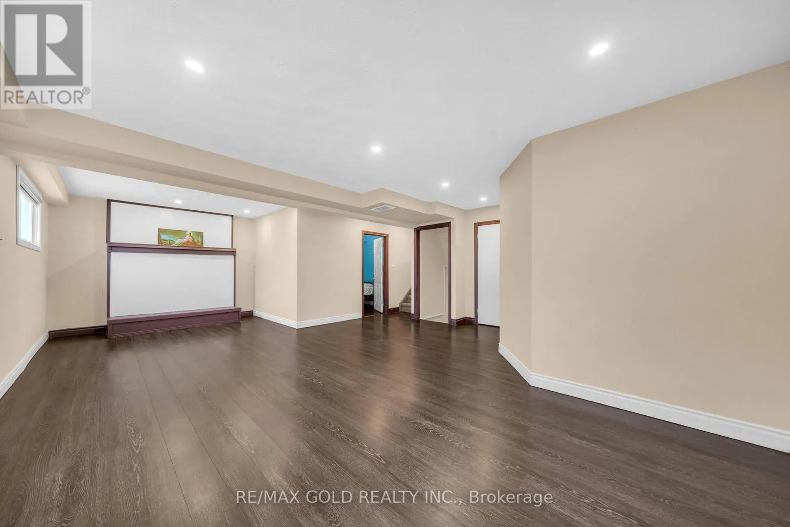 7651 SWAN STREET