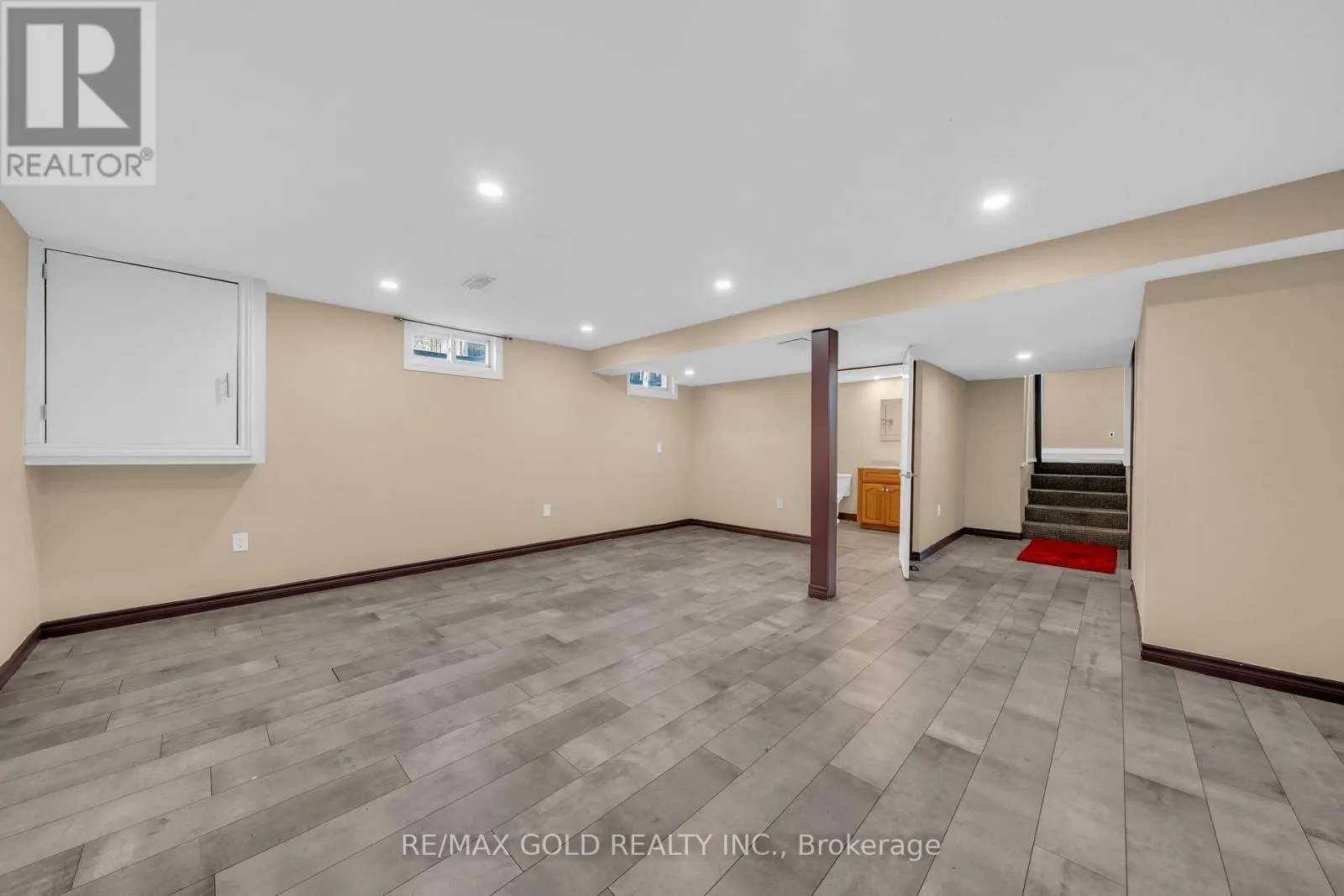 7651 SWAN STREET