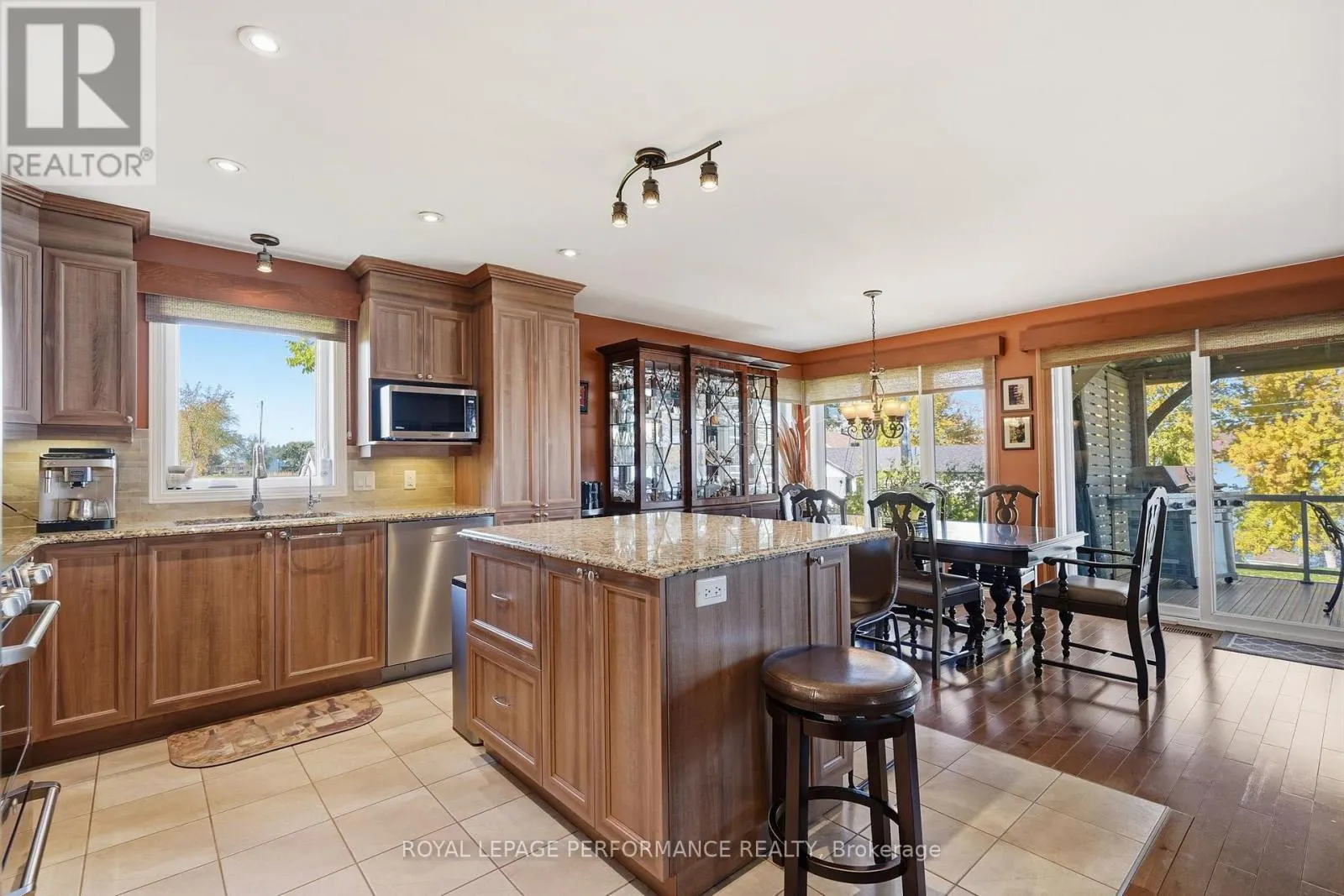 2204 BAY ROAD