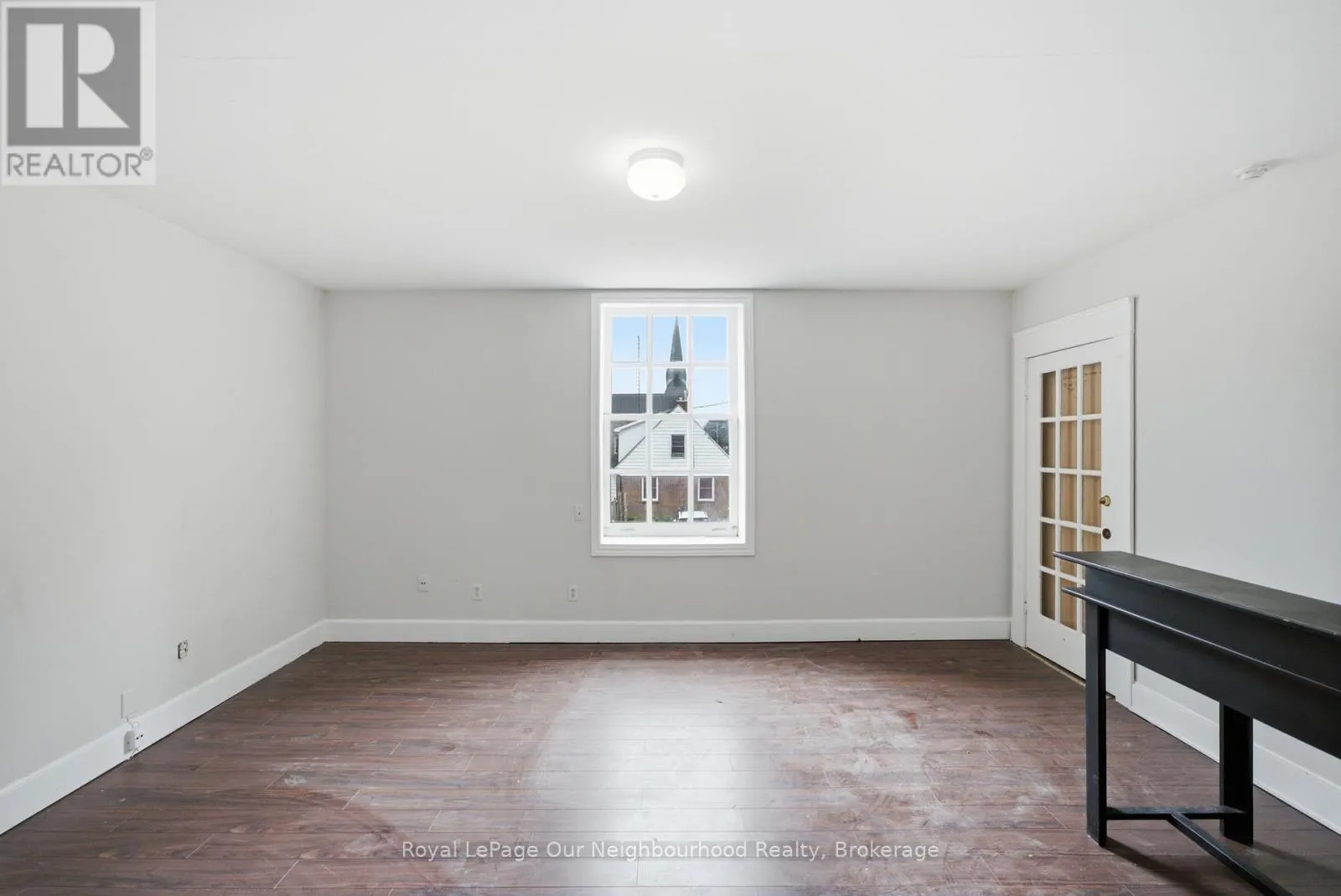 #2 - 41 JOHN STREET ##2
