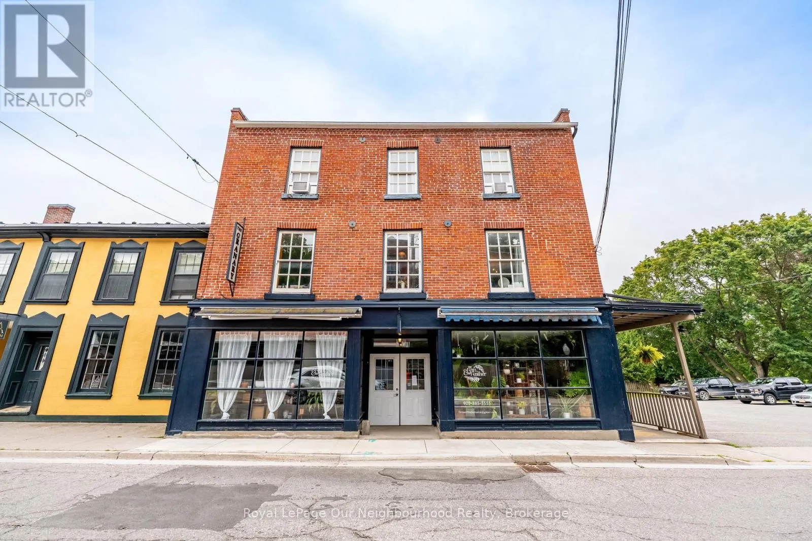 #2 - 41 JOHN STREET ##2
