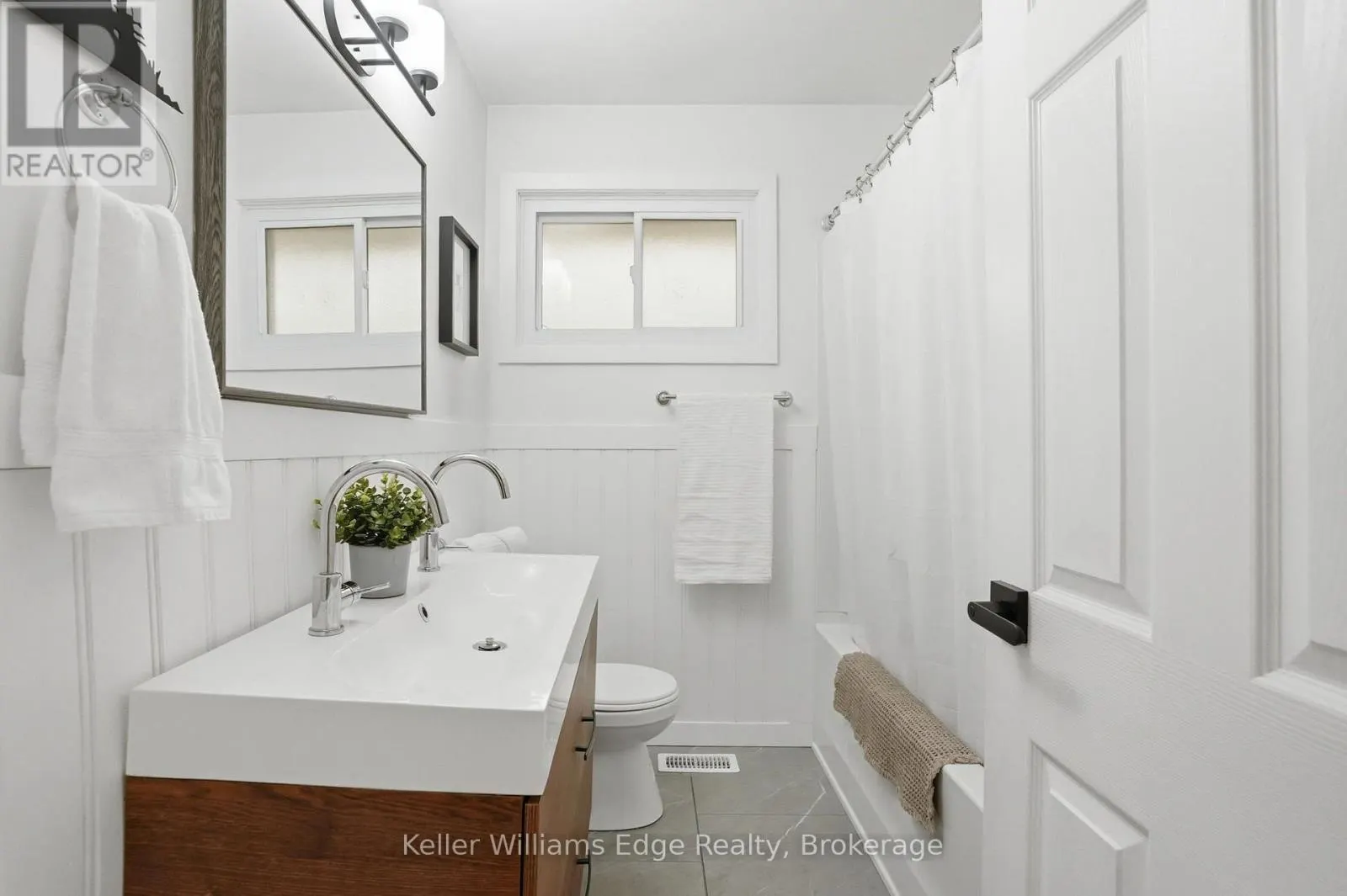 131 WEST 34TH STREET