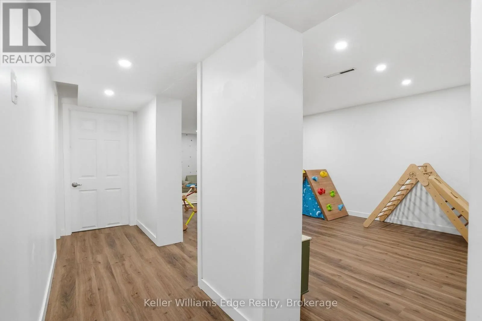 131 WEST 34TH STREET