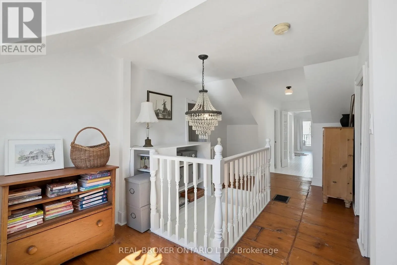 1264 OLD 8 HIGHWAY
