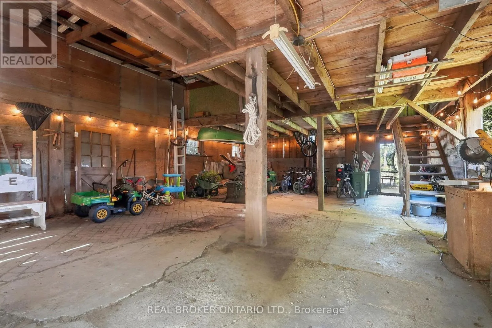 1264 OLD 8 HIGHWAY