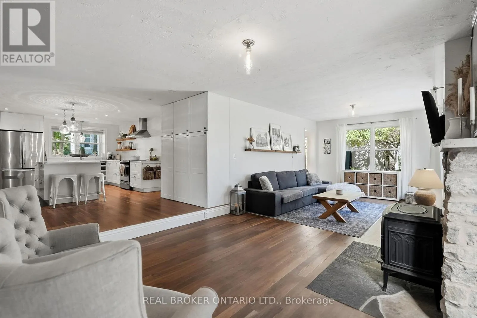 1264 OLD 8 HIGHWAY