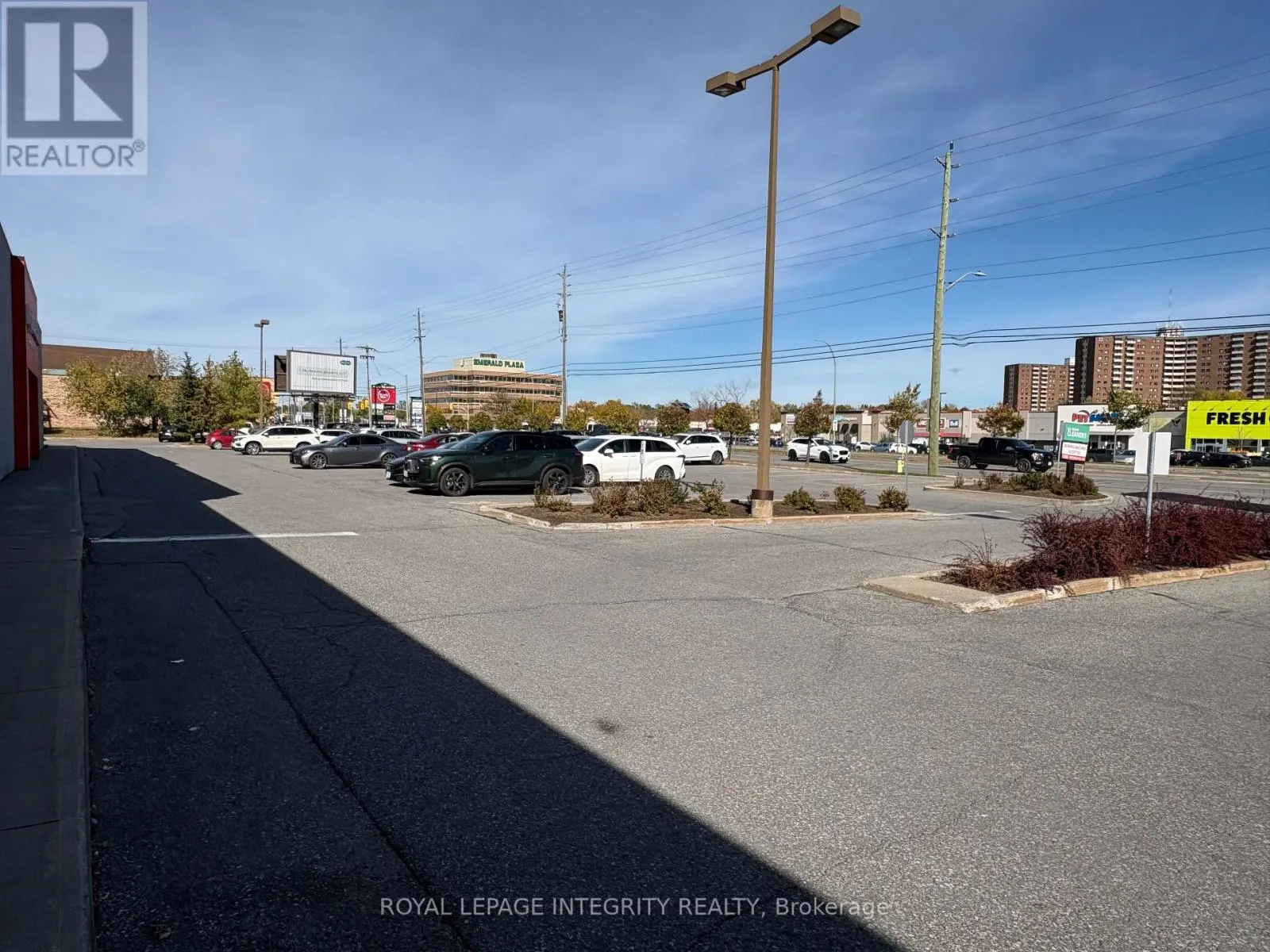 12 - 1568 MERIVALE ROAD