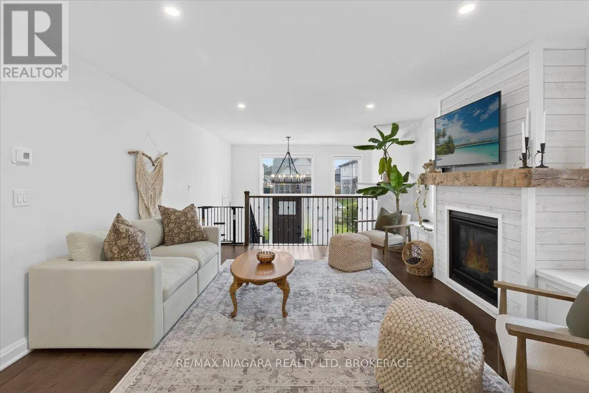 7331 SHERRILEE CRESCENT