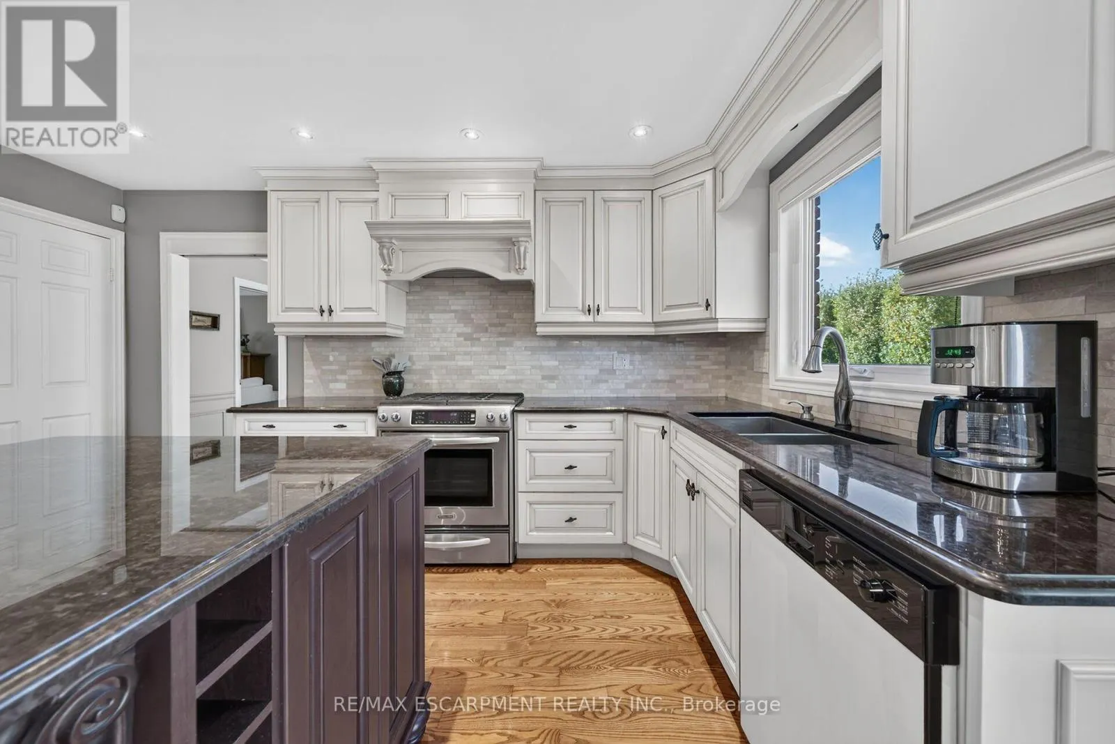 14 COTTONWOOD COURT
