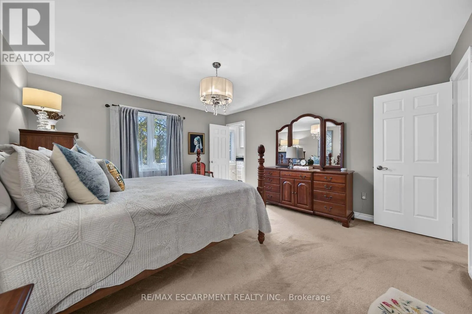 14 COTTONWOOD COURT