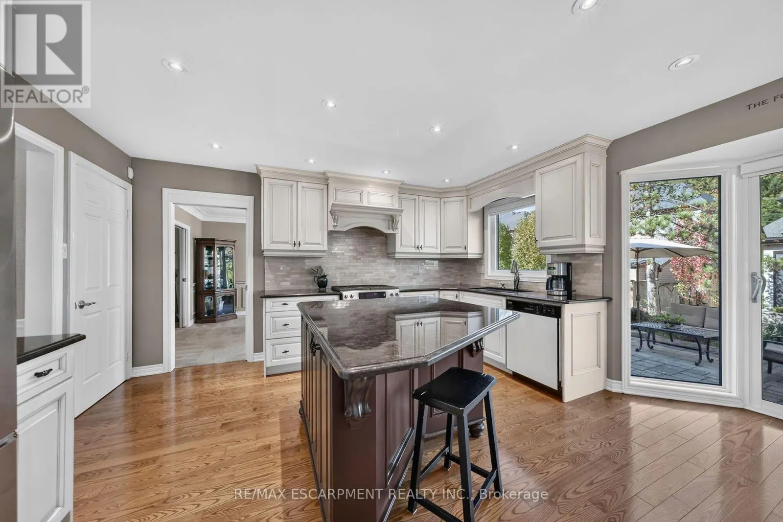 14 COTTONWOOD COURT