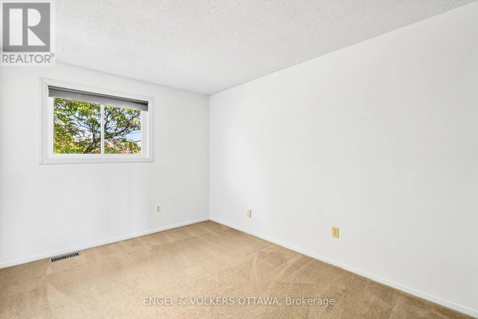 1379 AMBRIDGE WAY