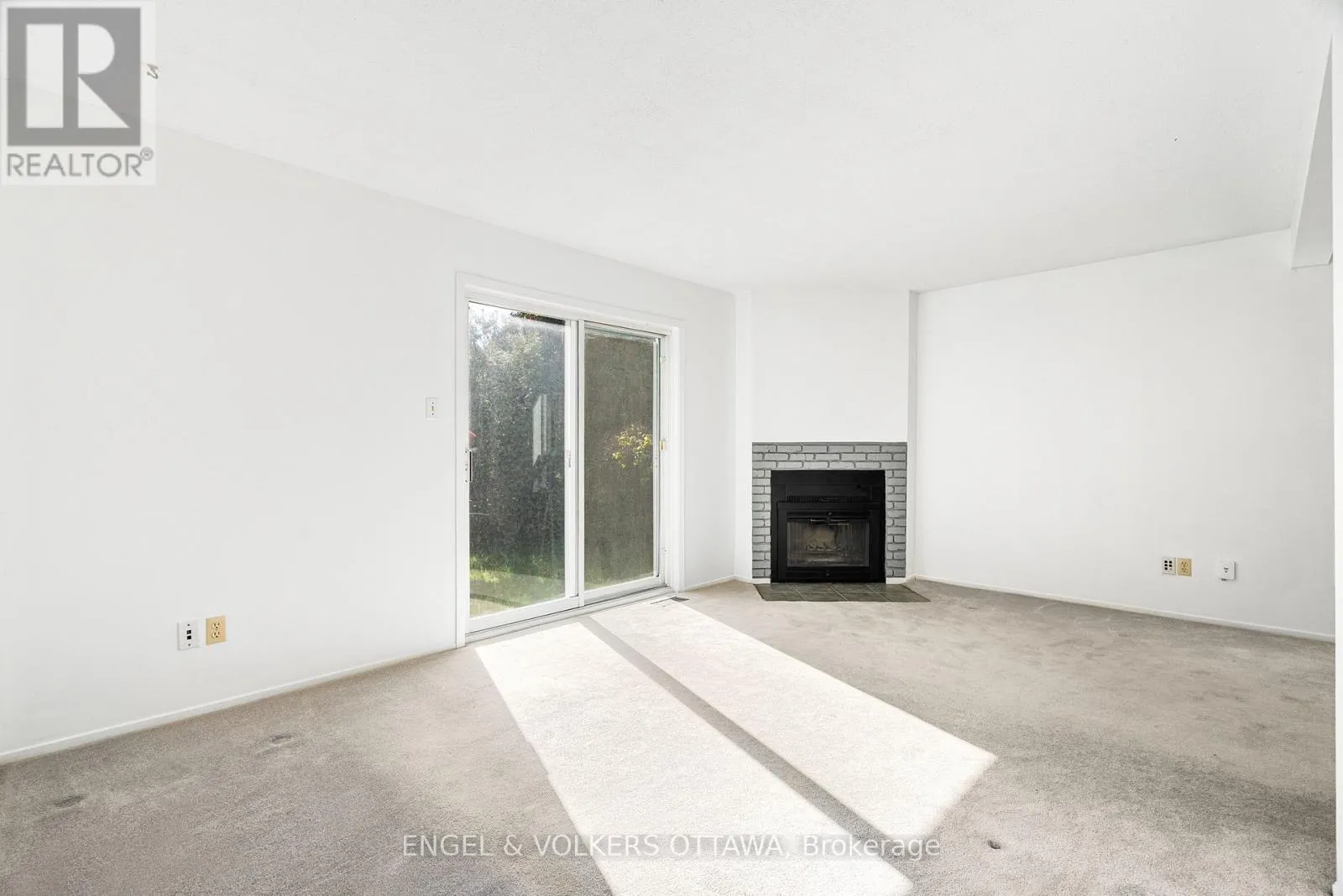 1379 AMBRIDGE WAY