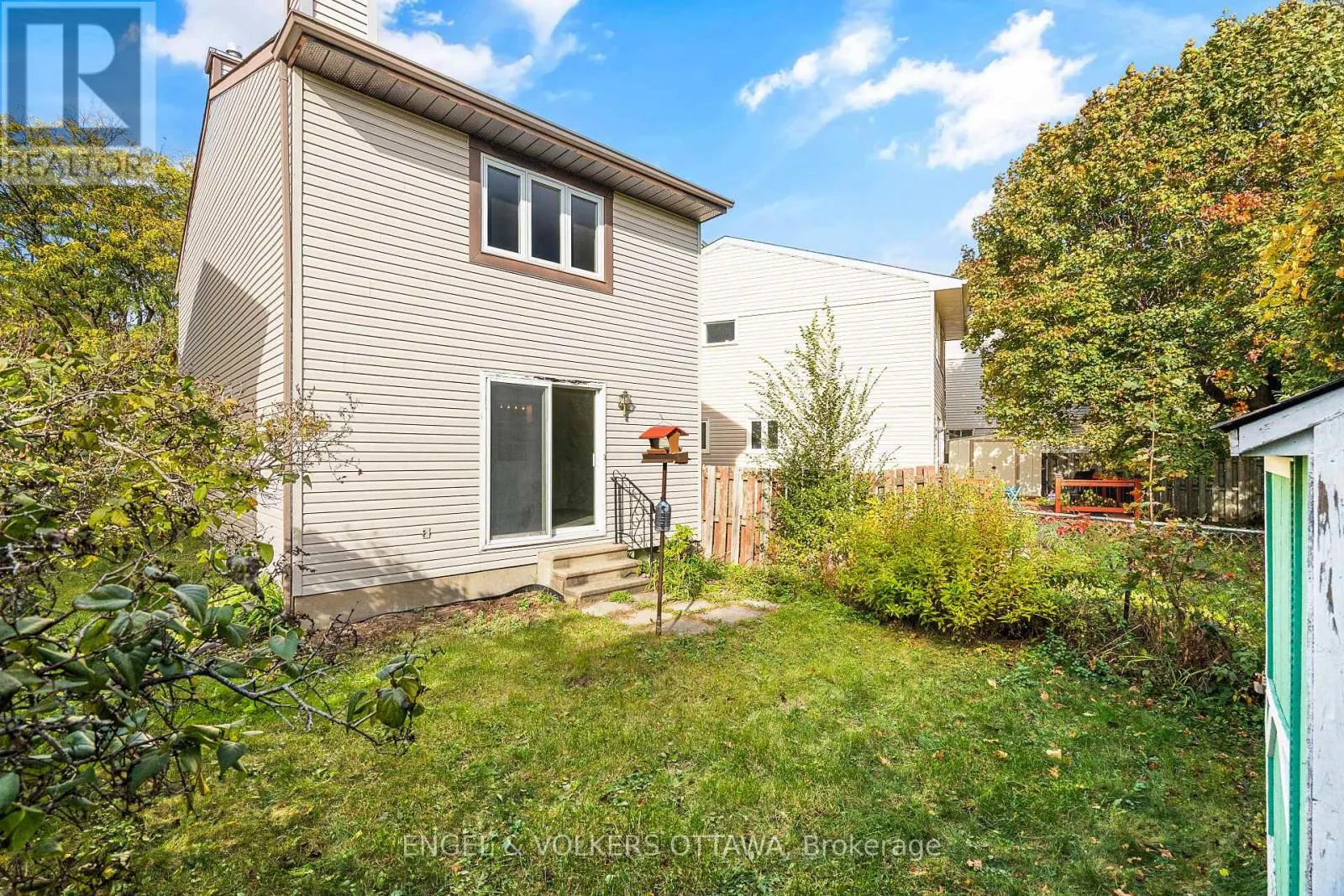 1379 AMBRIDGE WAY