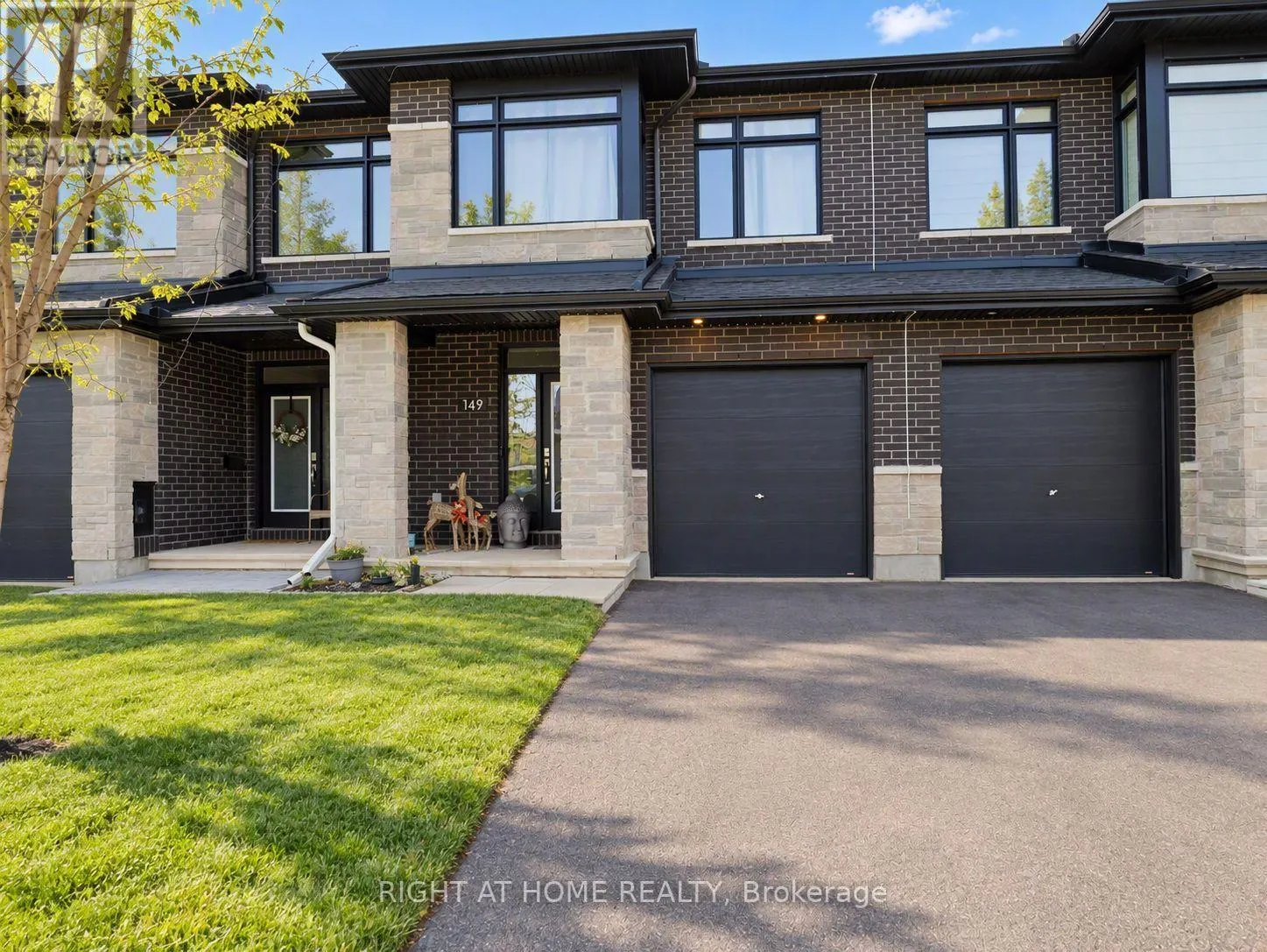 149 WABIKON CRESCENT