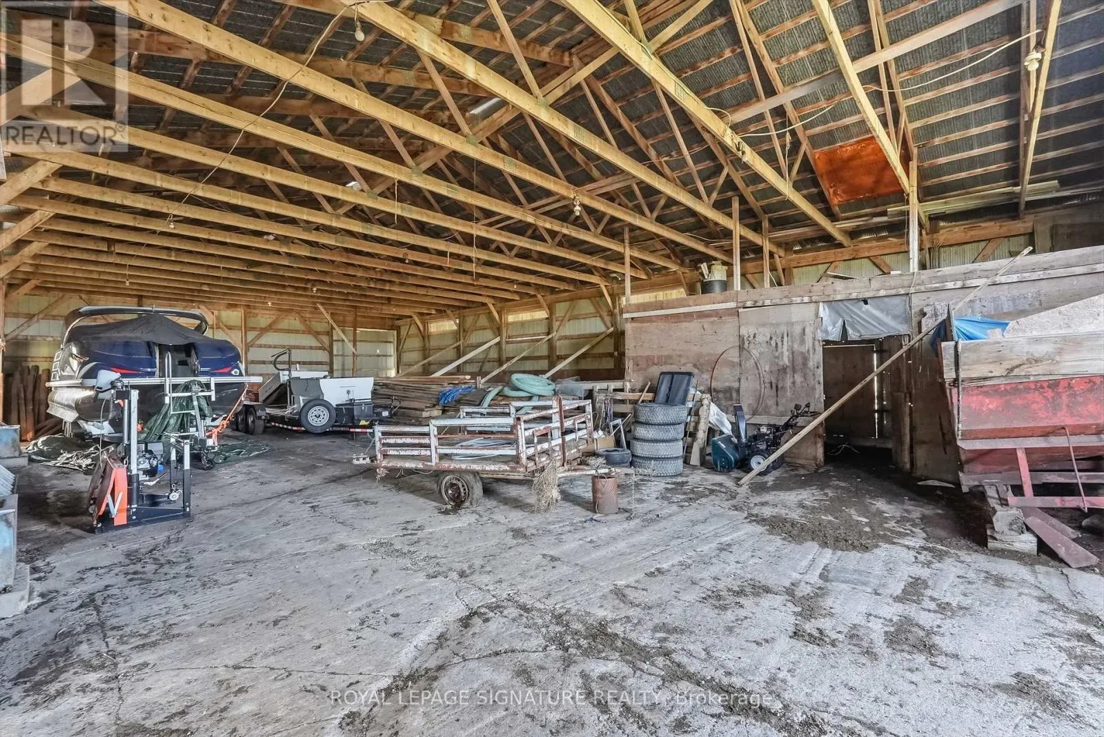 482470 COLPOYS RANGE ROAD