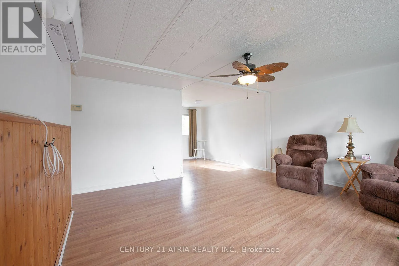 27 CASSELL LANE