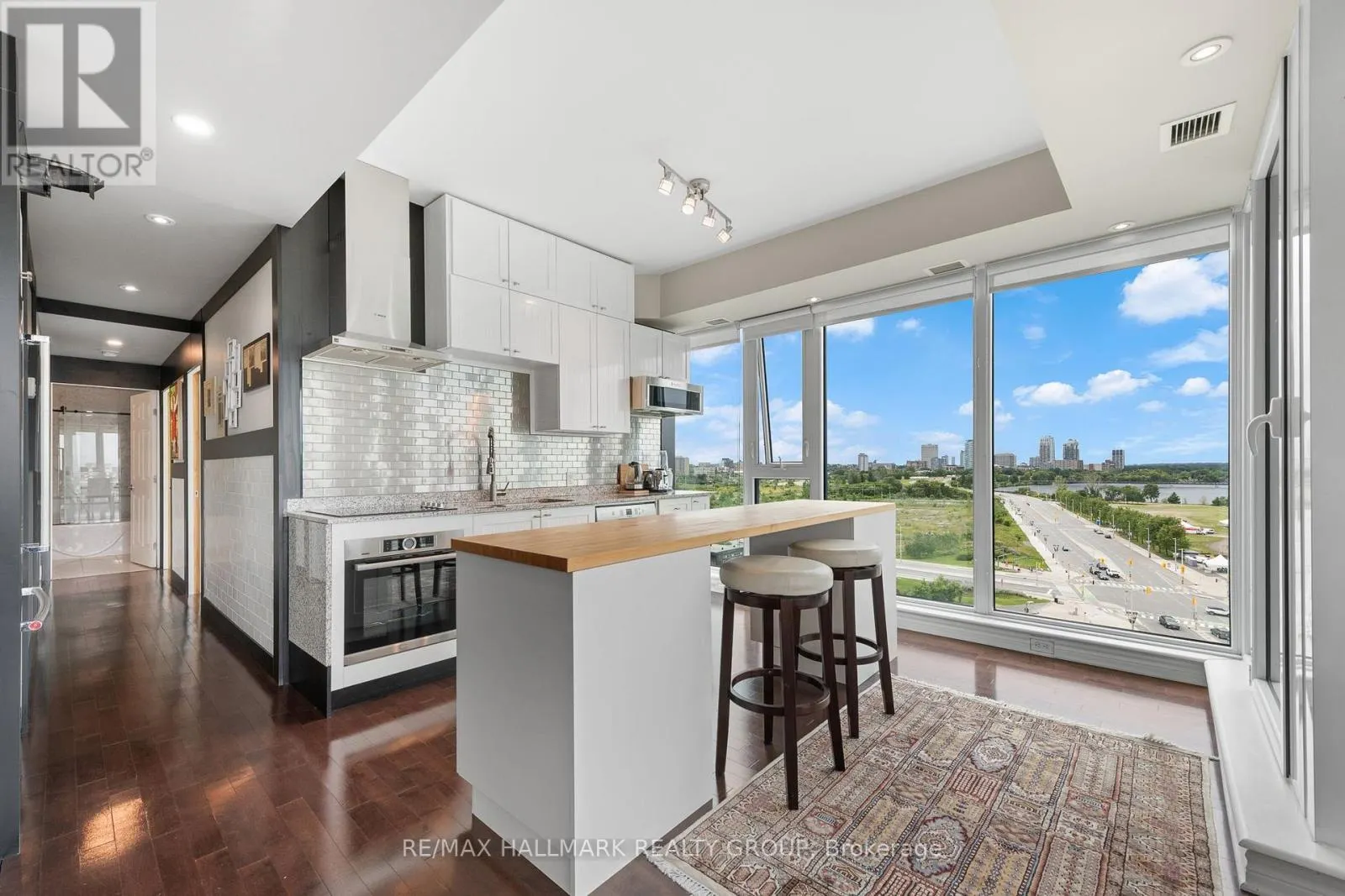 1103 - 200 LETT STREET