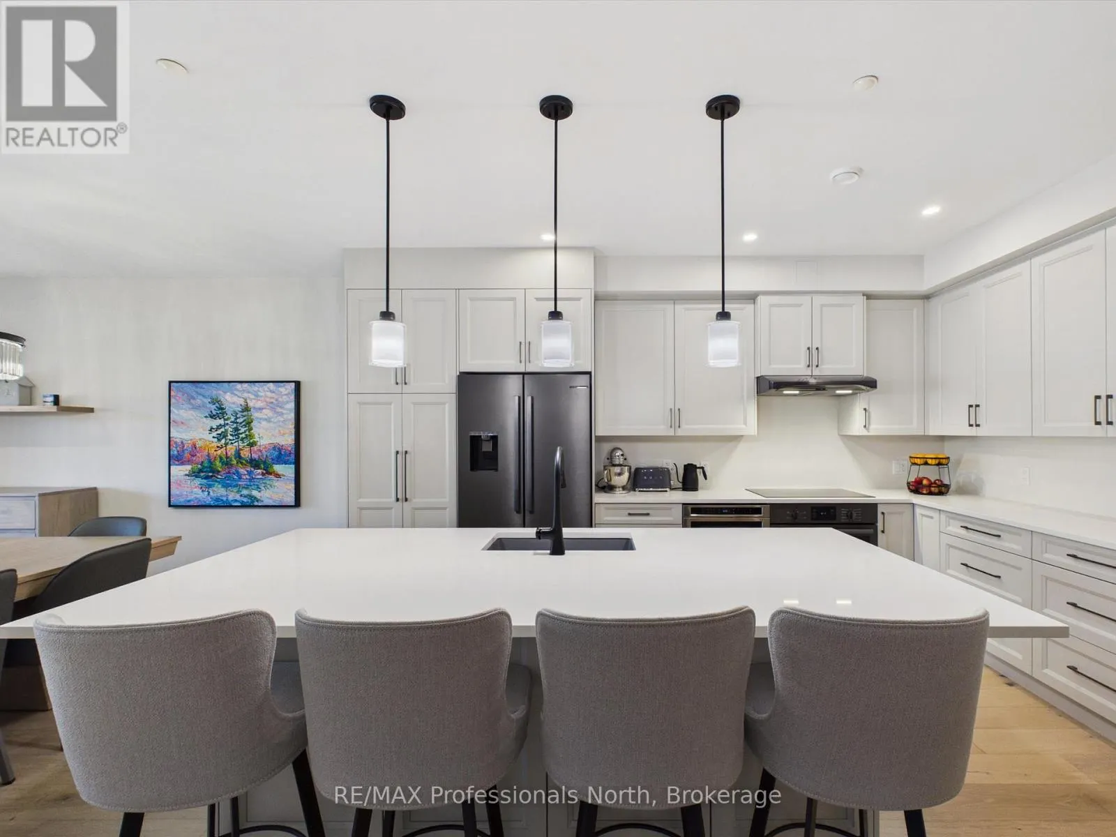 402 - 200 ANGLO STREET #402