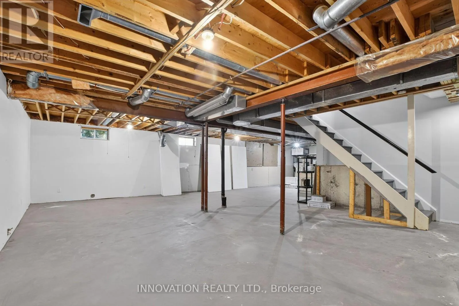 62 TRAILWAY CIRCLE