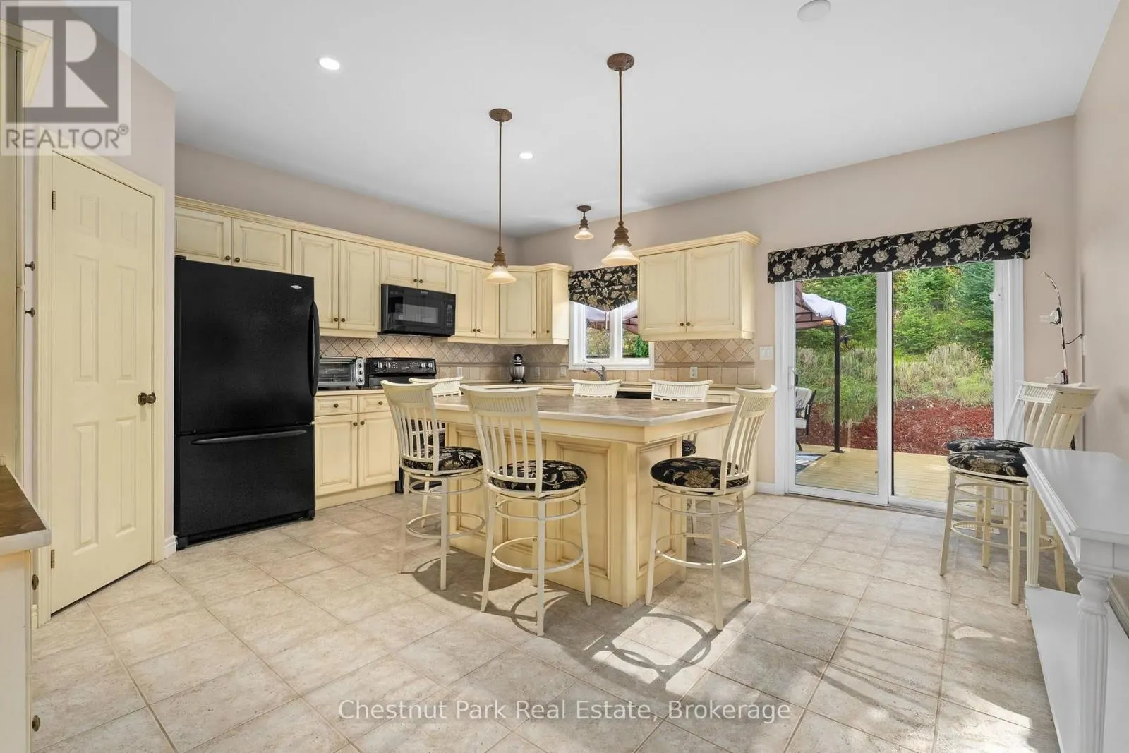 27 KENDRA CRESCENT