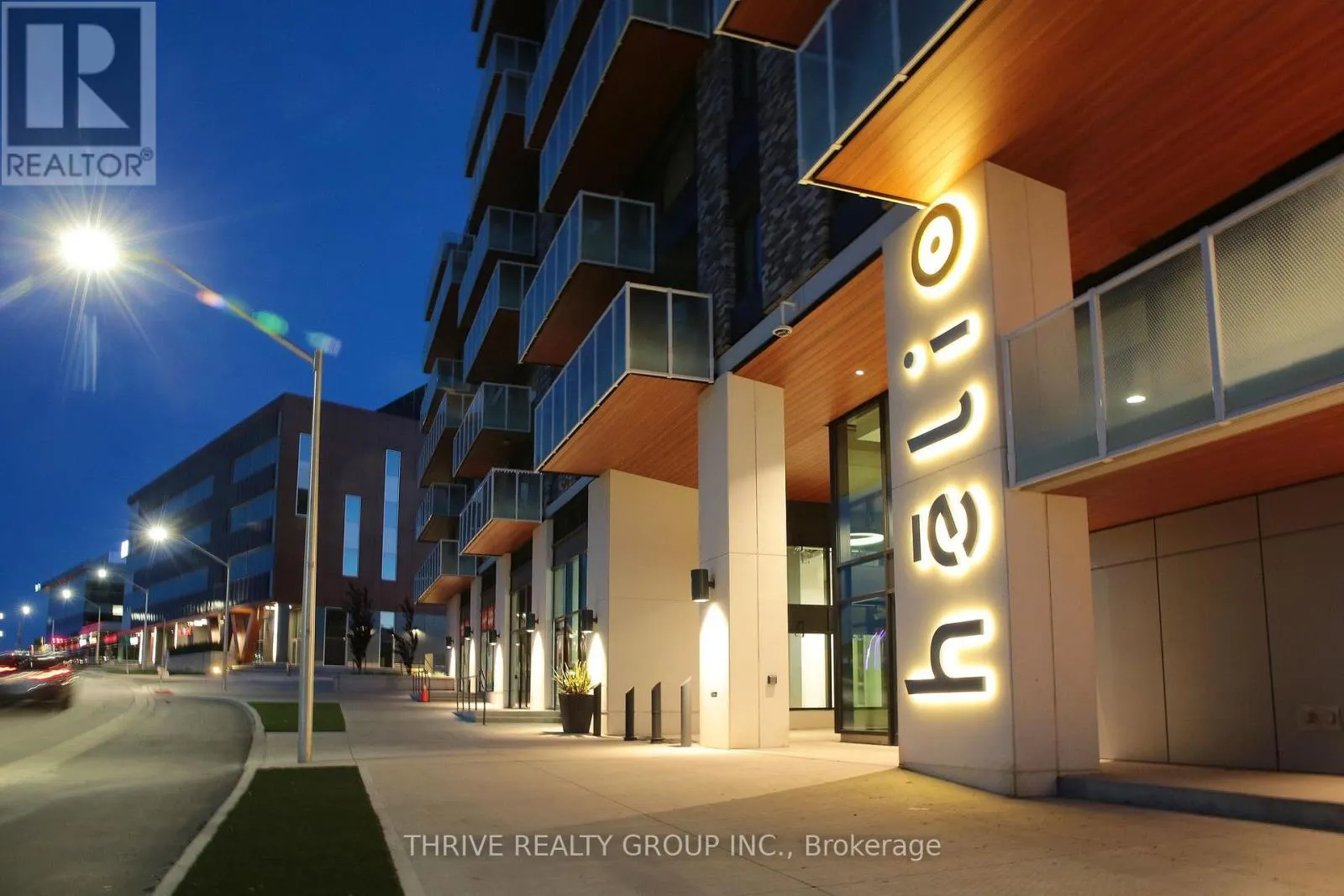 PH 9006 - 1325 RIVERBEND ROAD #PH 9006