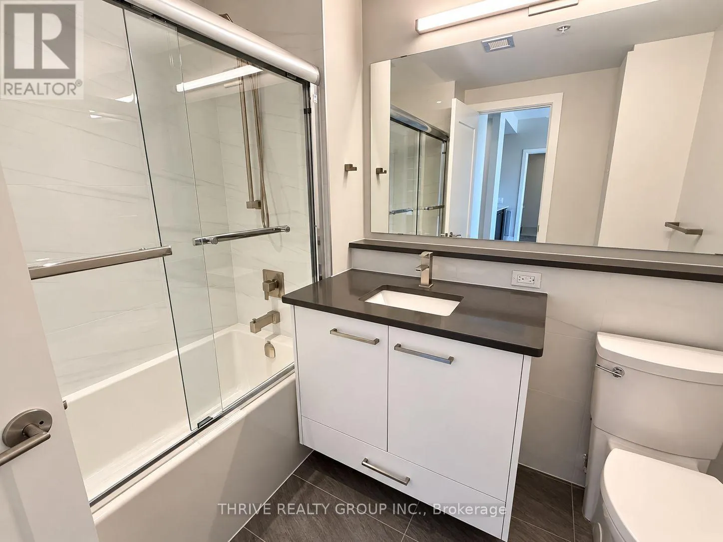 PH 9006 - 1325 RIVERBEND ROAD #PH 9006
