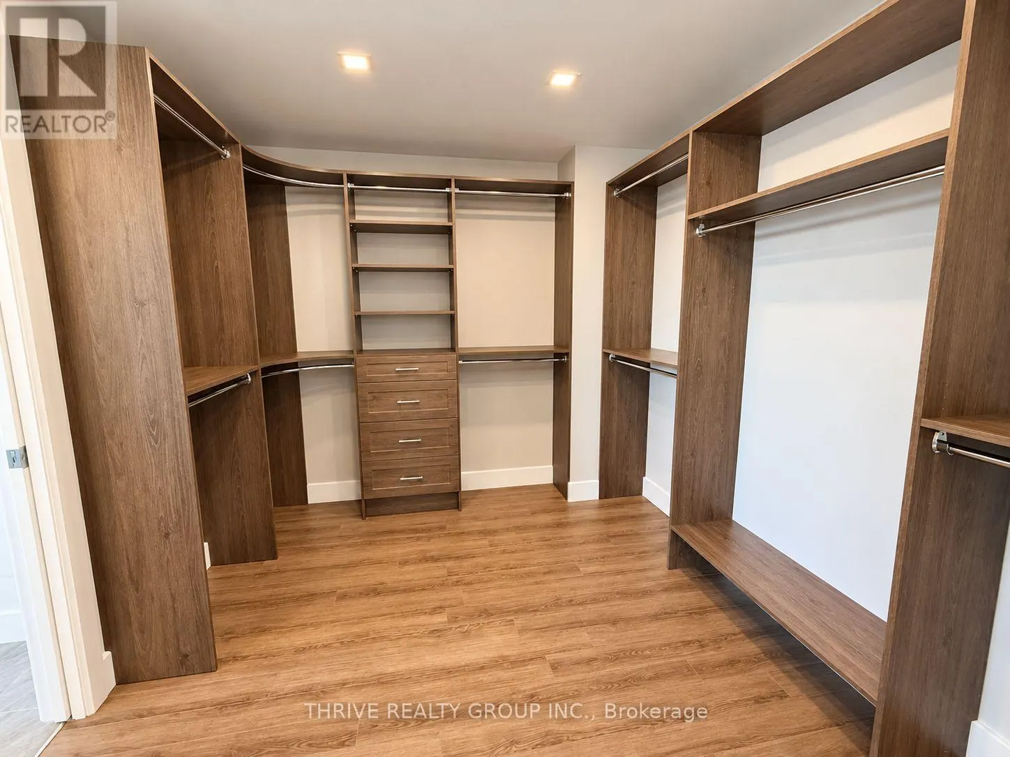PH 9006 - 1325 RIVERBEND ROAD #PH 9006