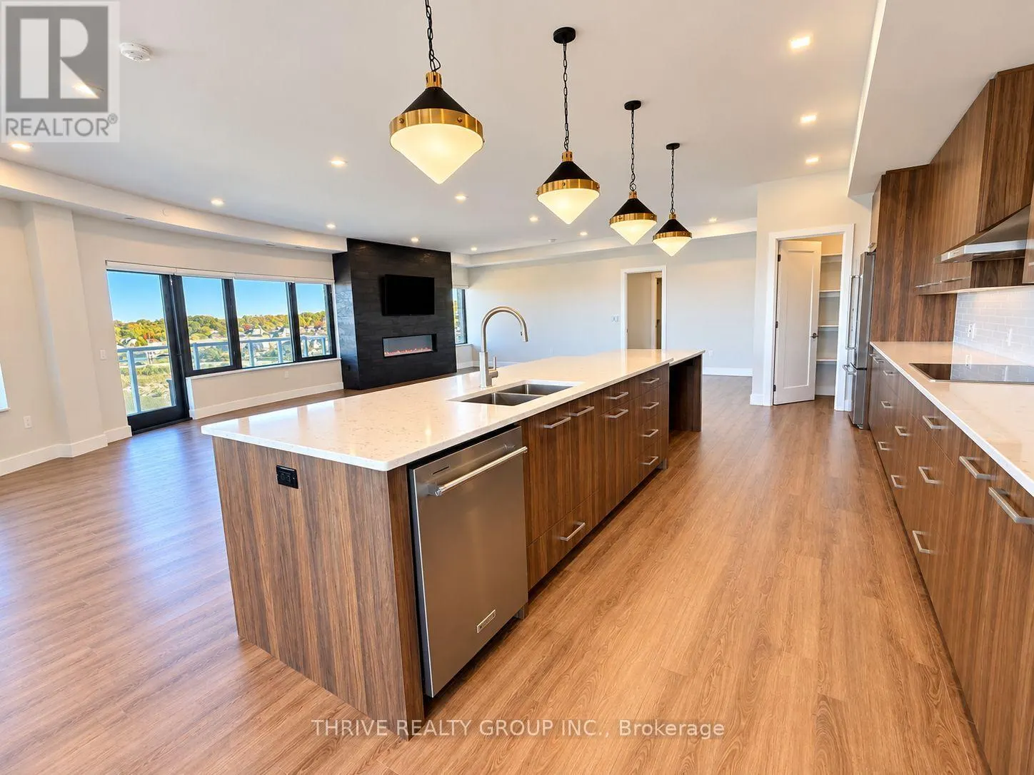 PH 9006 - 1325 RIVERBEND ROAD #PH 9006