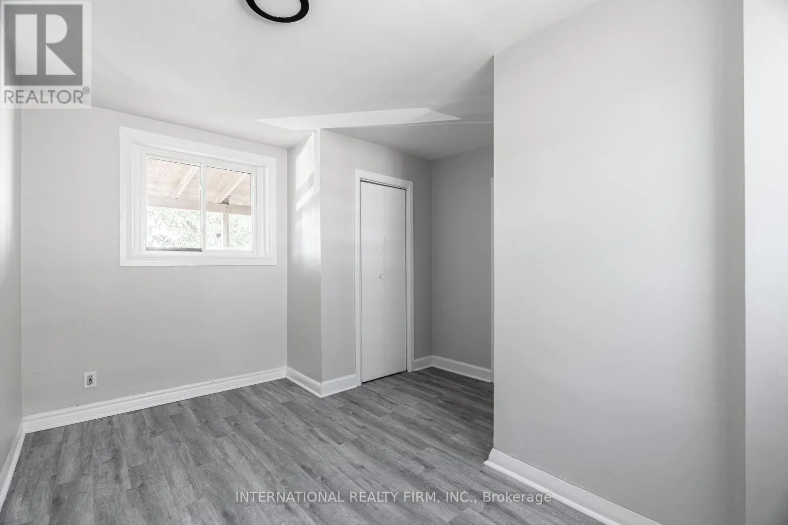 5 - 229 HAMILTON ROAD