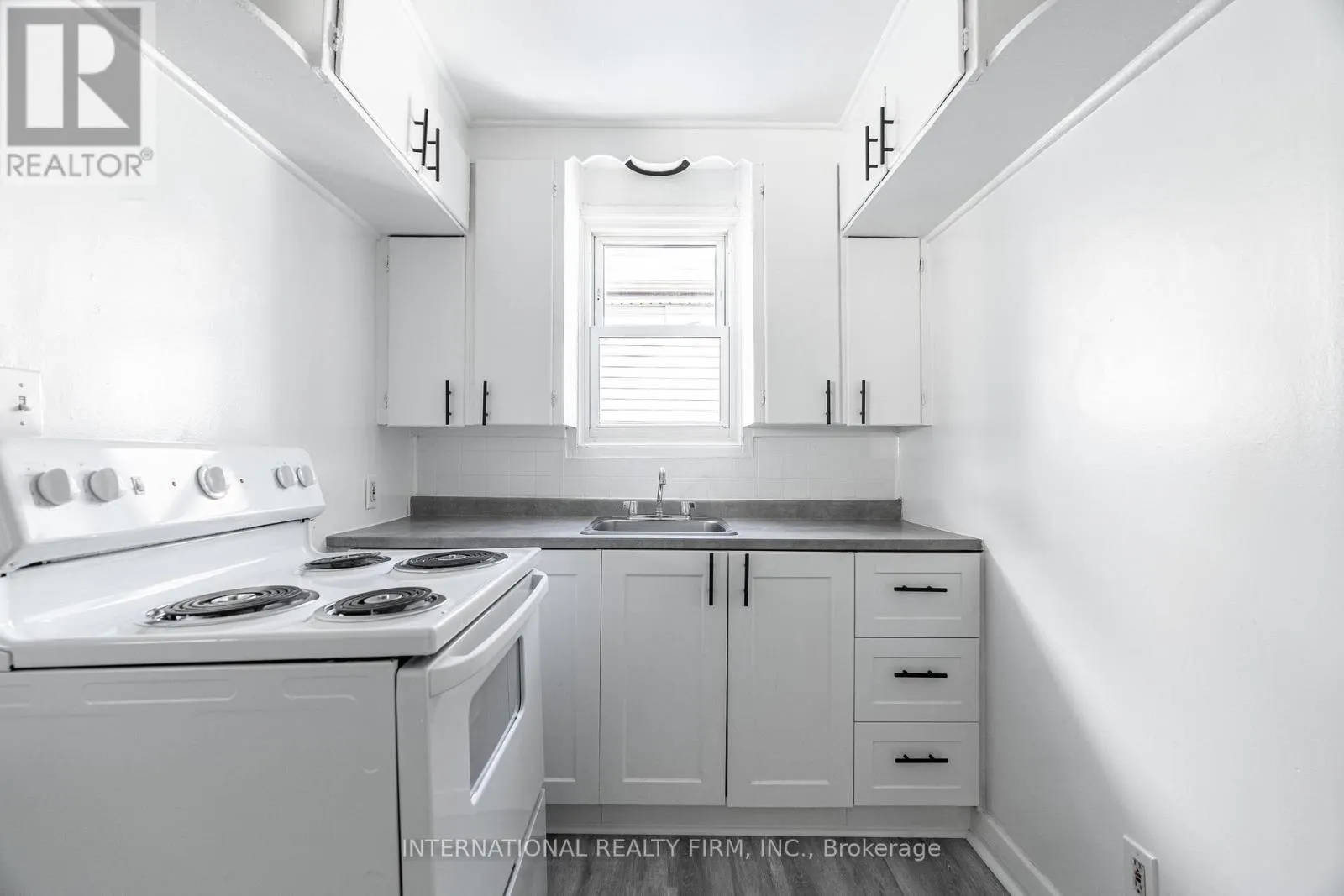 5 - 229 HAMILTON ROAD
