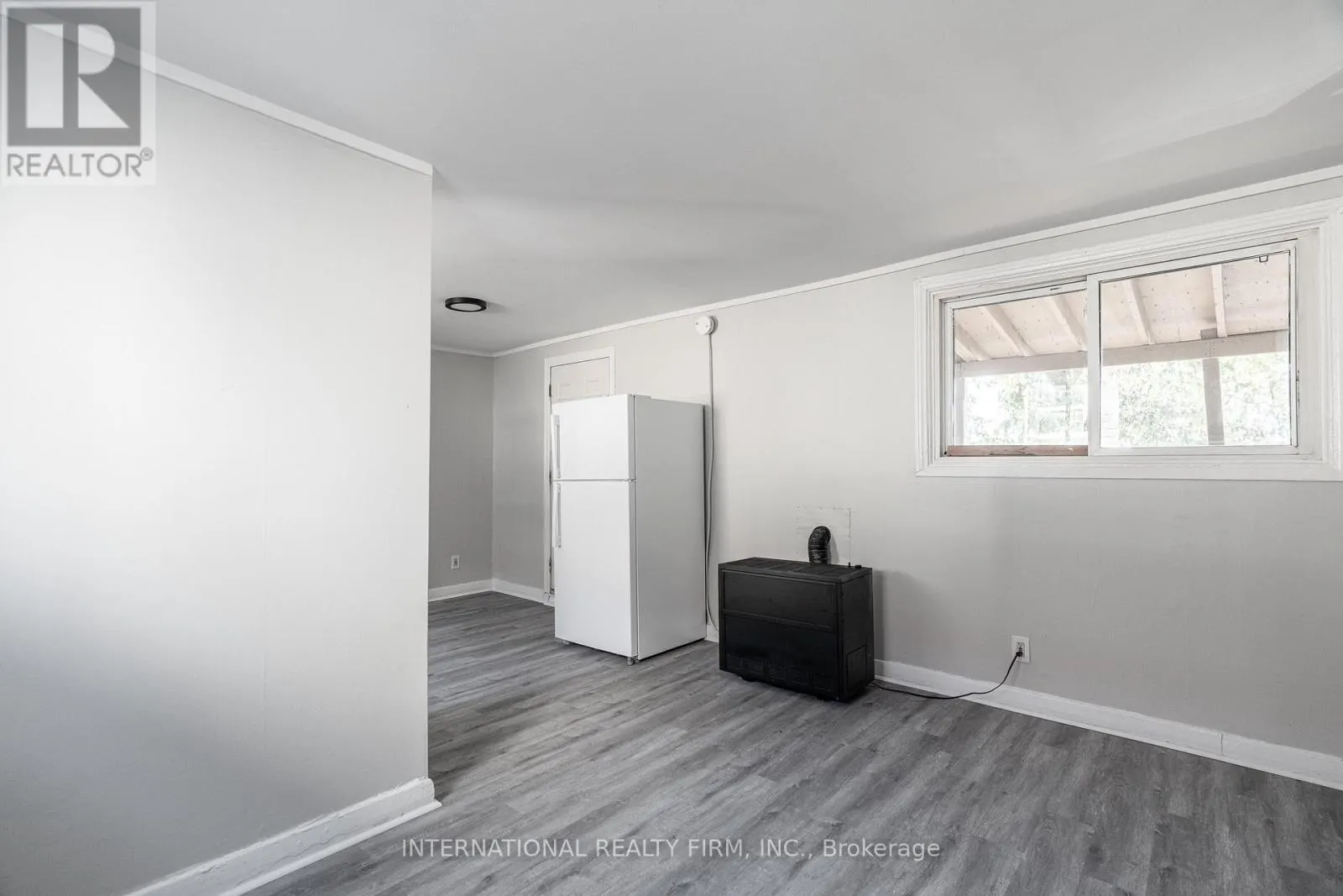 5 - 229 HAMILTON ROAD
