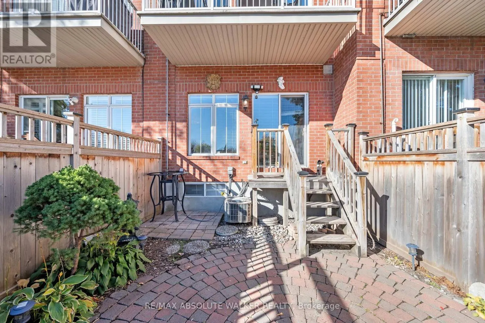38 KINGS LANDING PRIVATE