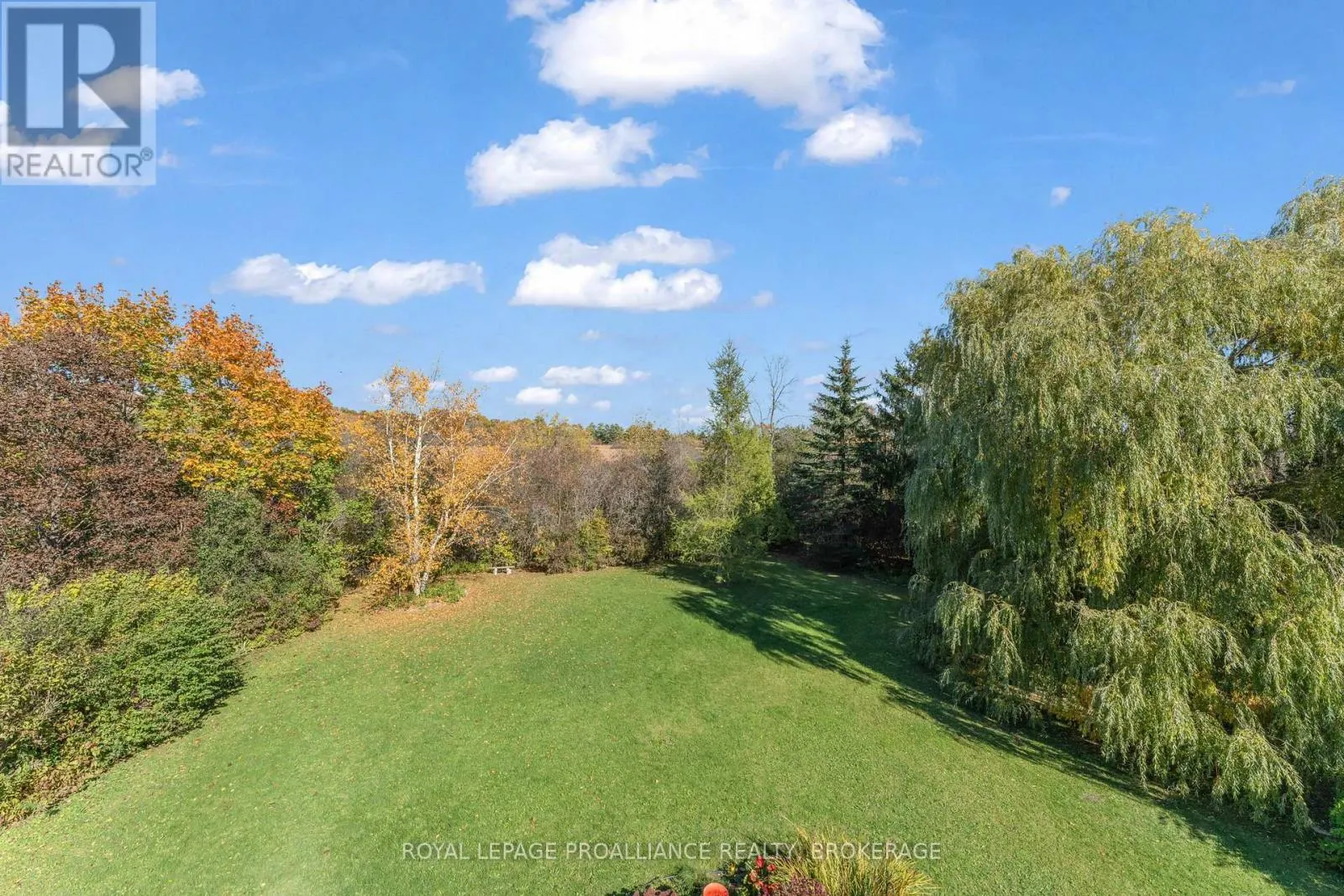 702 PARKSIDE CRESCENT