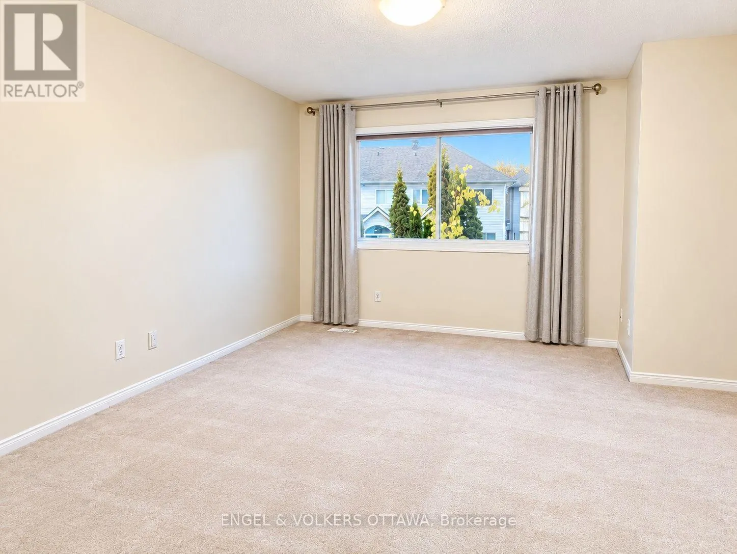 124 LANDOVER CRESCENT