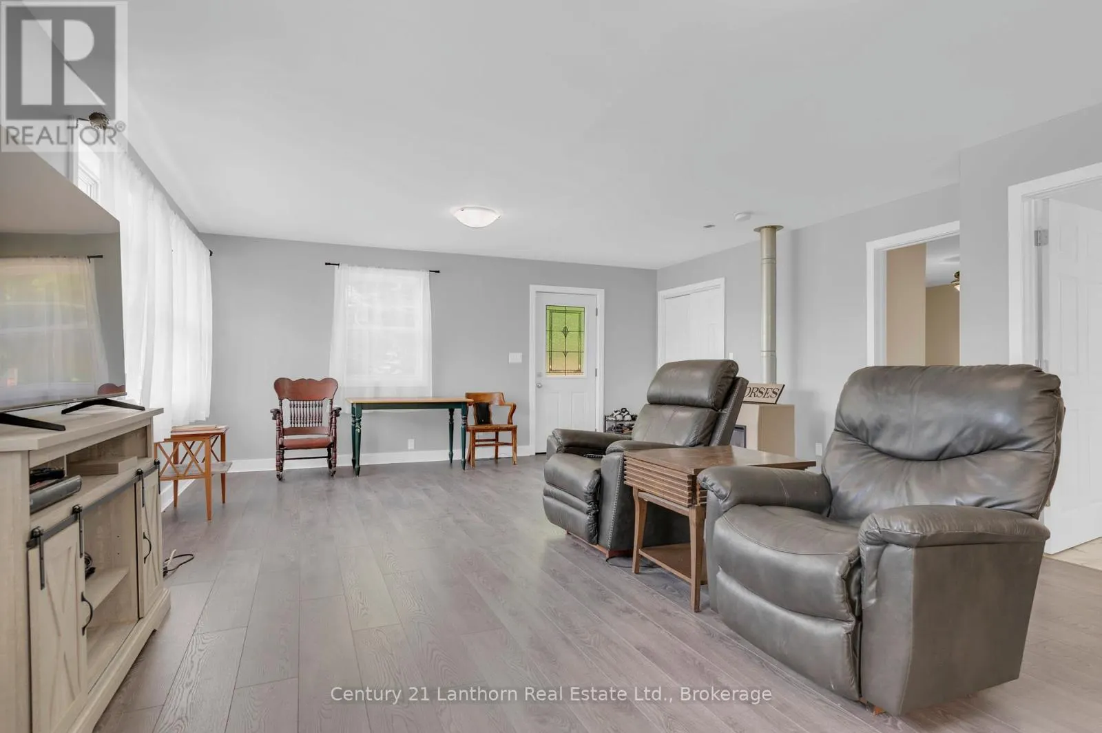 932 HUNT CLUB ROAD