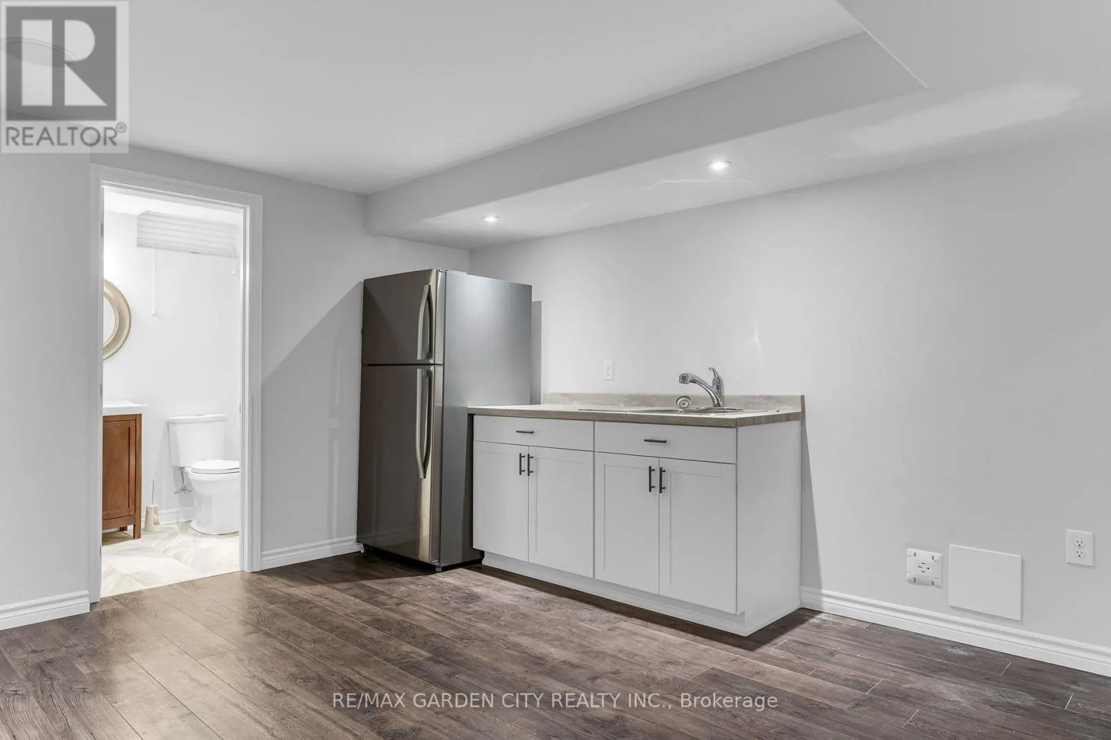 LOWER - 159 VALERA DRIVE