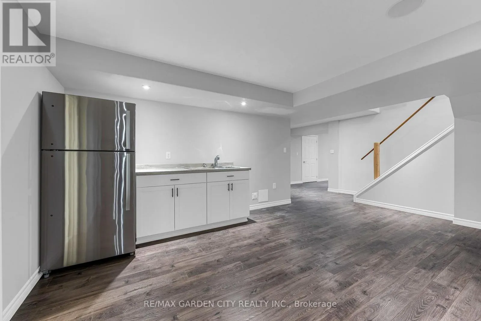 LOWER - 159 VALERA DRIVE