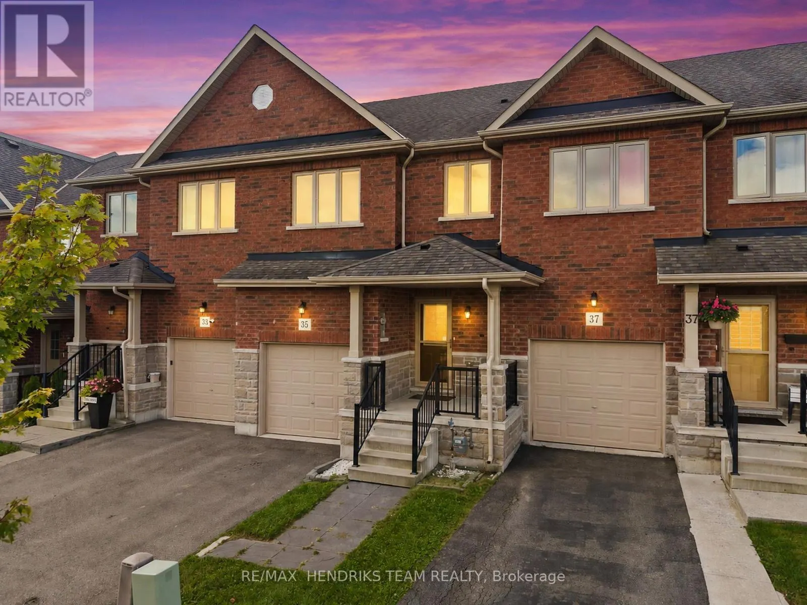 35 SUNSET WAY