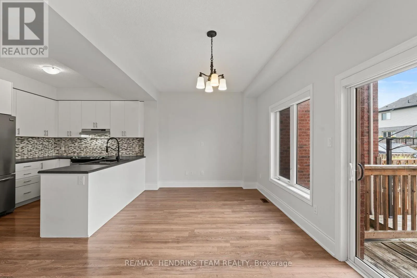 35 SUNSET WAY